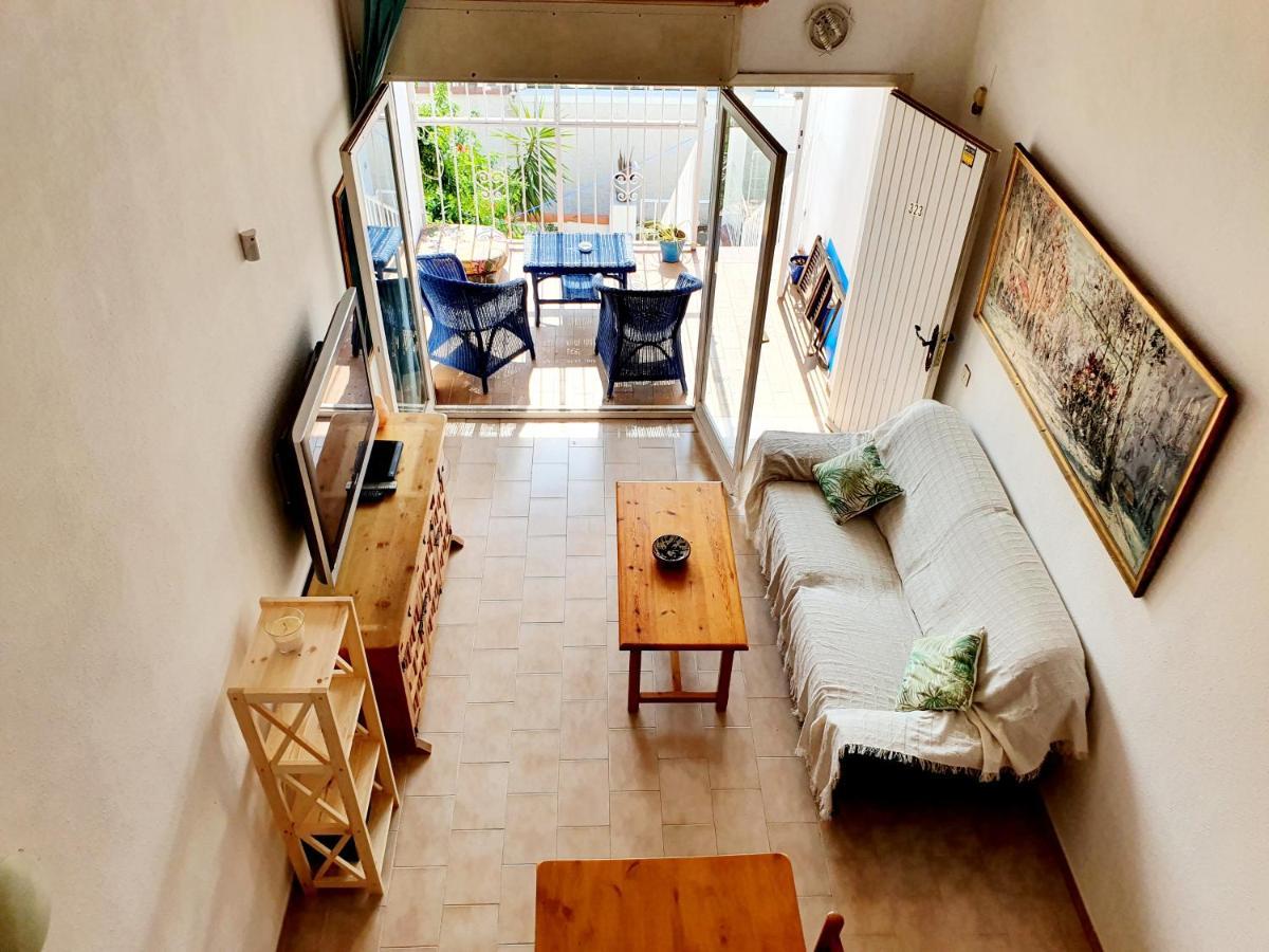 Bonita Casa Con Terraza Y Patio Empuriabrava Eksteriør billede