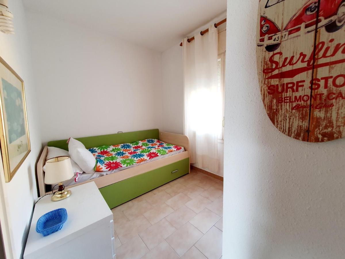Bonita Casa Con Terraza Y Patio Empuriabrava Eksteriør billede