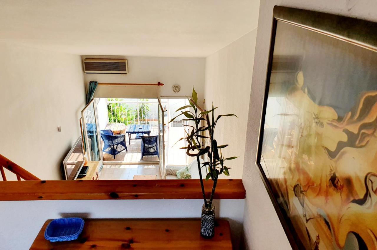 Bonita Casa Con Terraza Y Patio Empuriabrava Eksteriør billede
